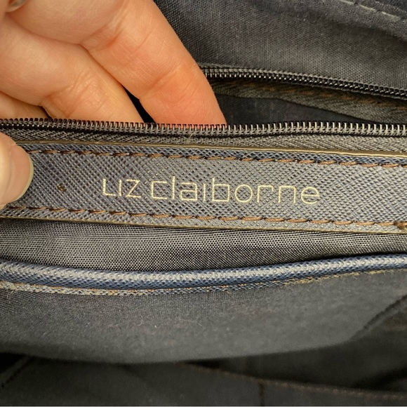 Liz Claiborne Navy Shoulder Bag - Picture 4 of 9